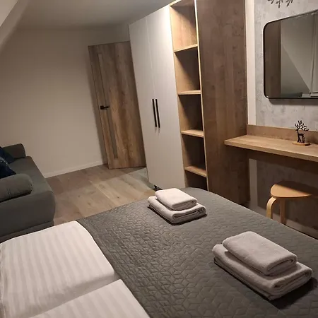 Tasia Apartment *